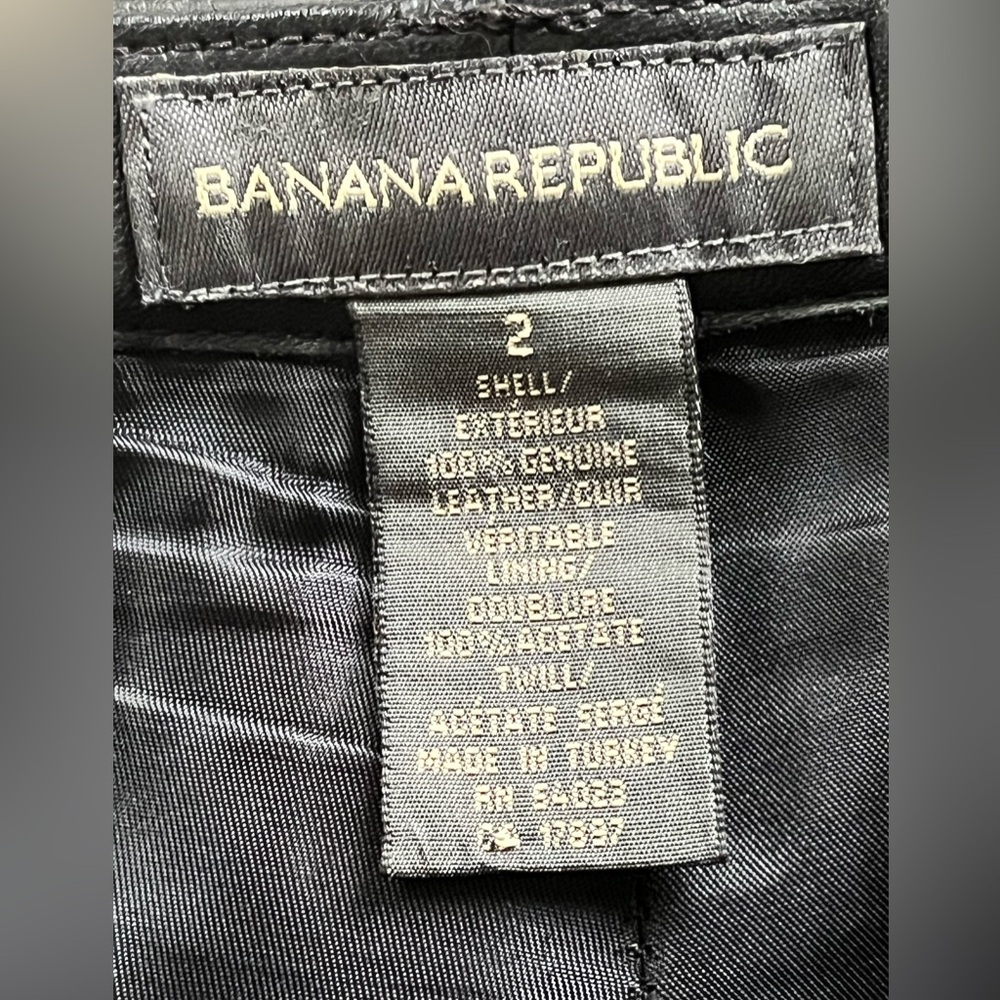 Vintage Y2K Banana Republic 100% Black Leather Flare Pants. Women's Size: 2. - Picture 14 of 14